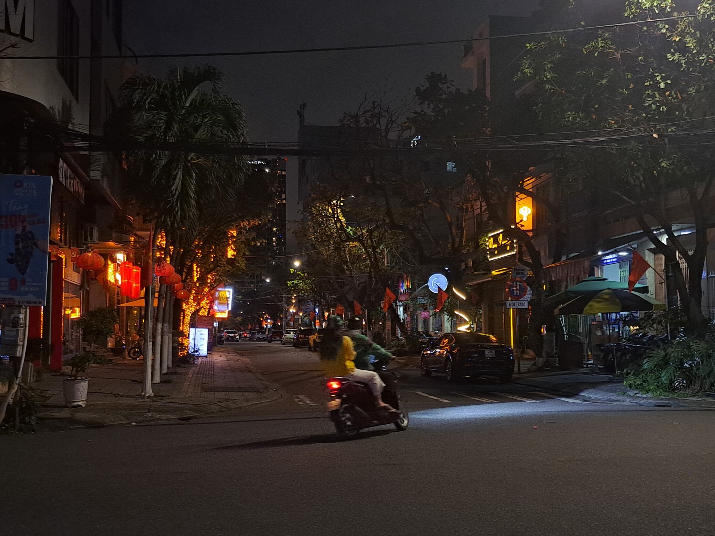 Life and travel photo 1